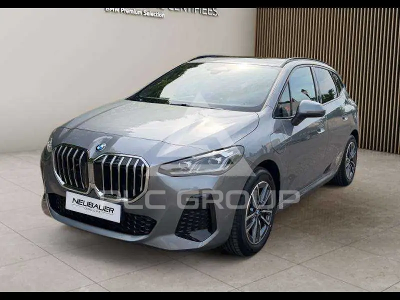 2026 BMW 225
