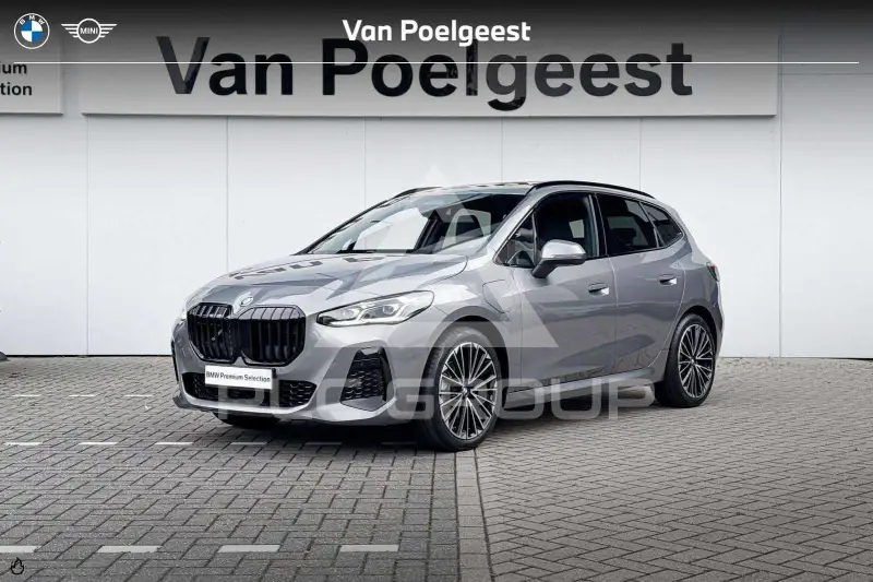 2026 BMW 225