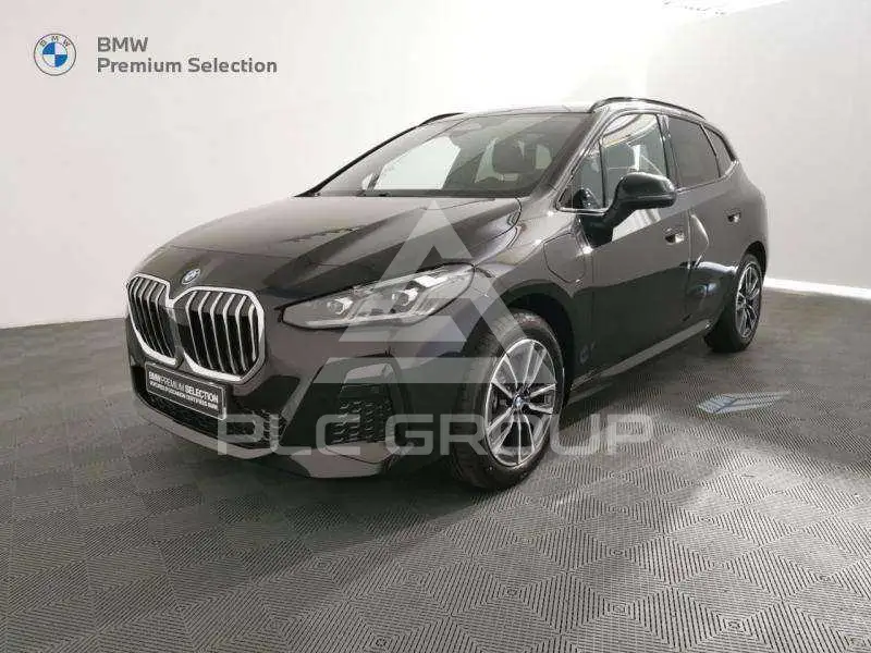 2026 BMW 225