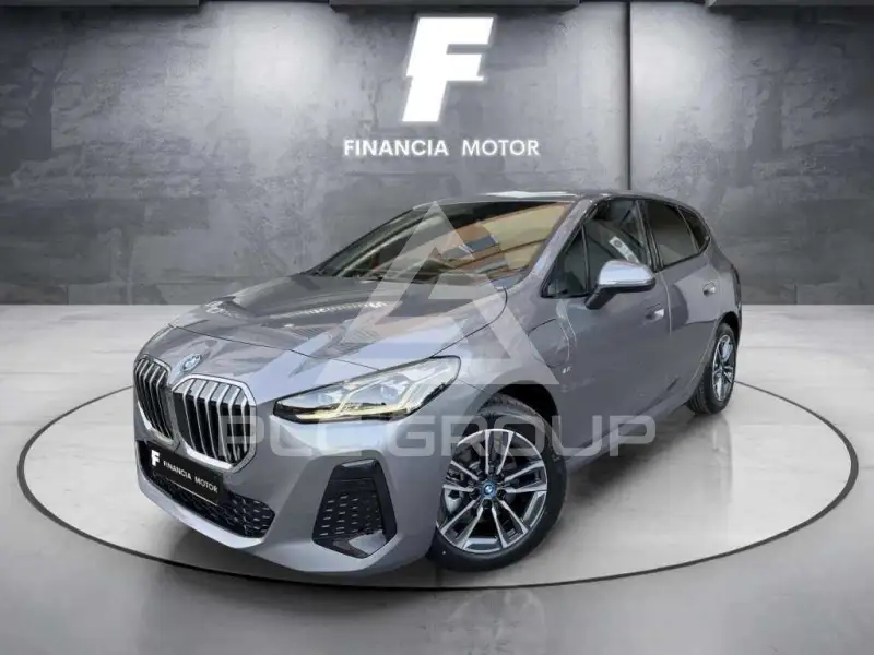 2026 BMW 225