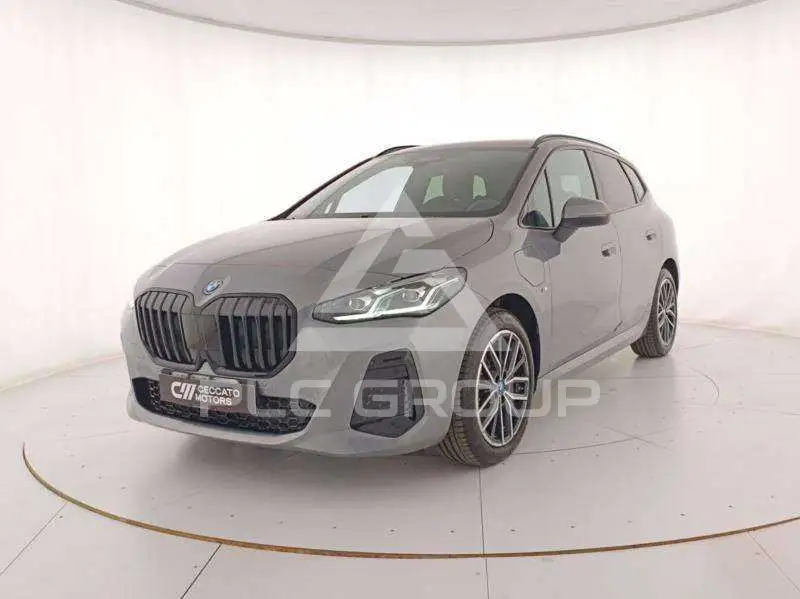 2026 BMW 225
