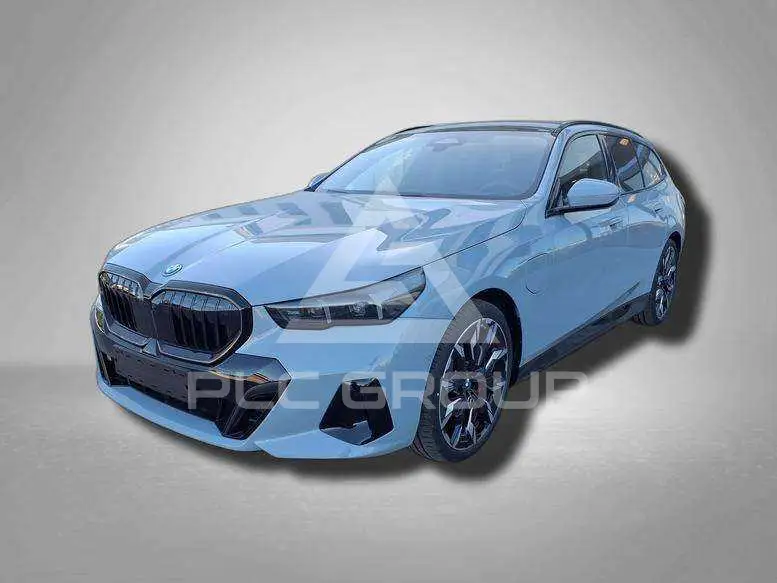 2026 BMW 550