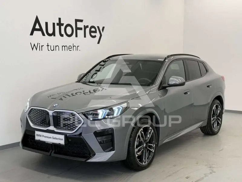 2026 BMW iX