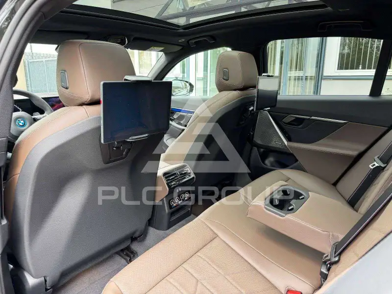 2026 BMW 530