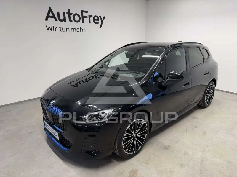 2026 BMW 218