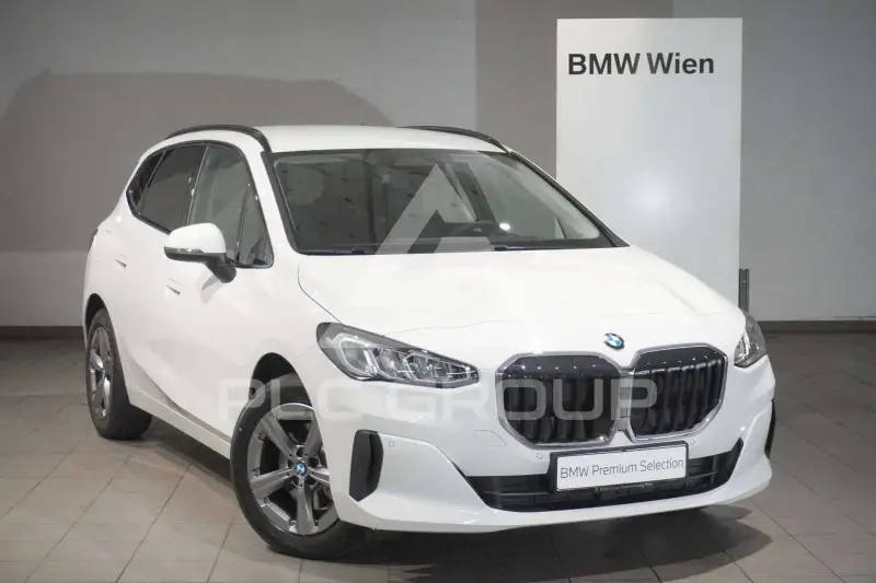 2026 BMW 218