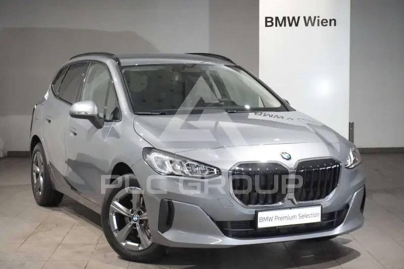 2026 BMW 218