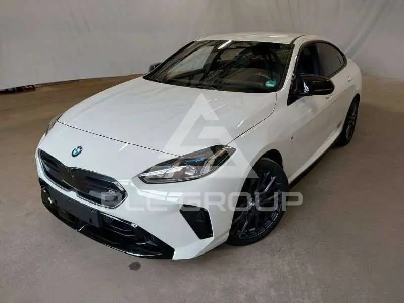 2026 BMW 235