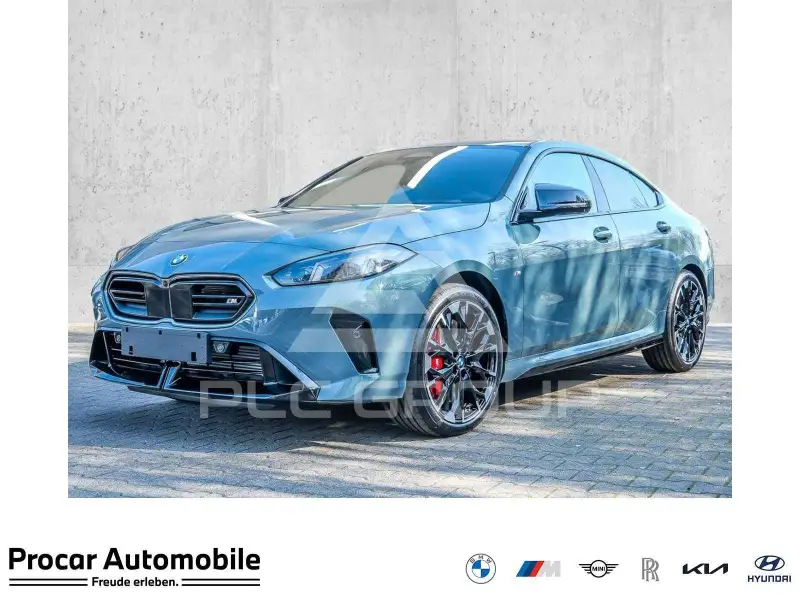 2026 BMW 235