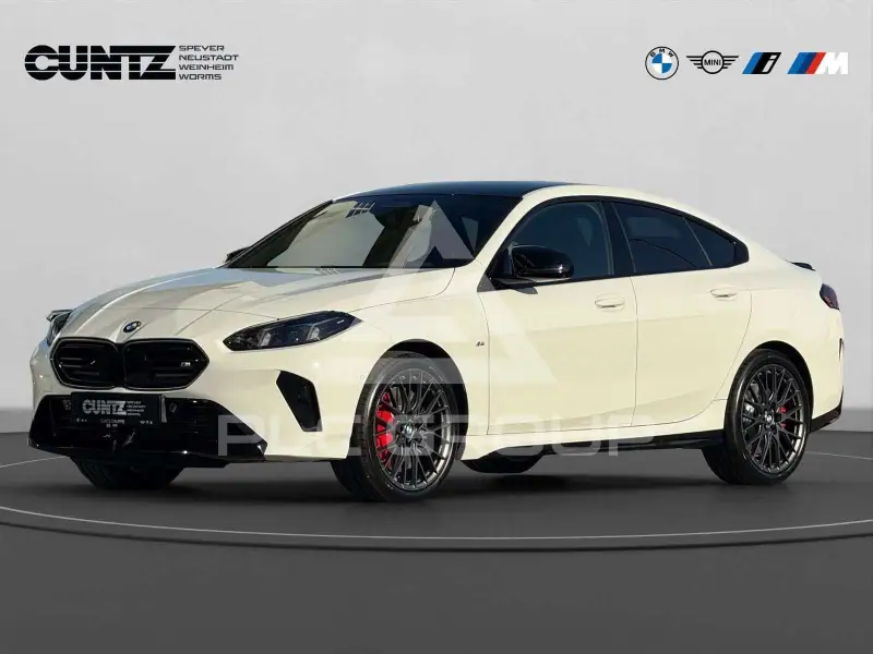 2026 BMW 235