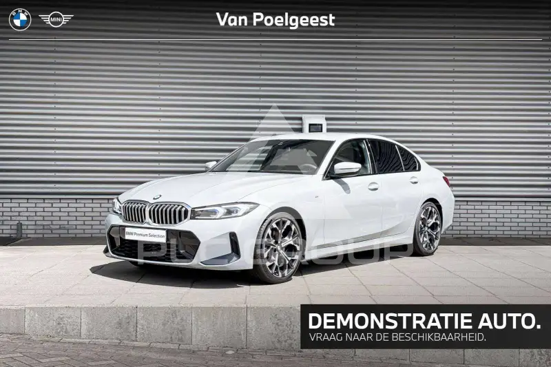 2026 BMW 320