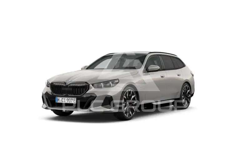 2026 BMW 550