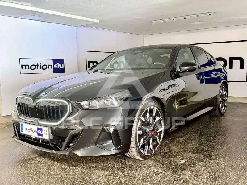 2026 BMW 550