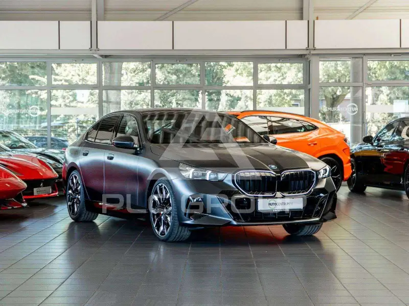 2026 BMW 550