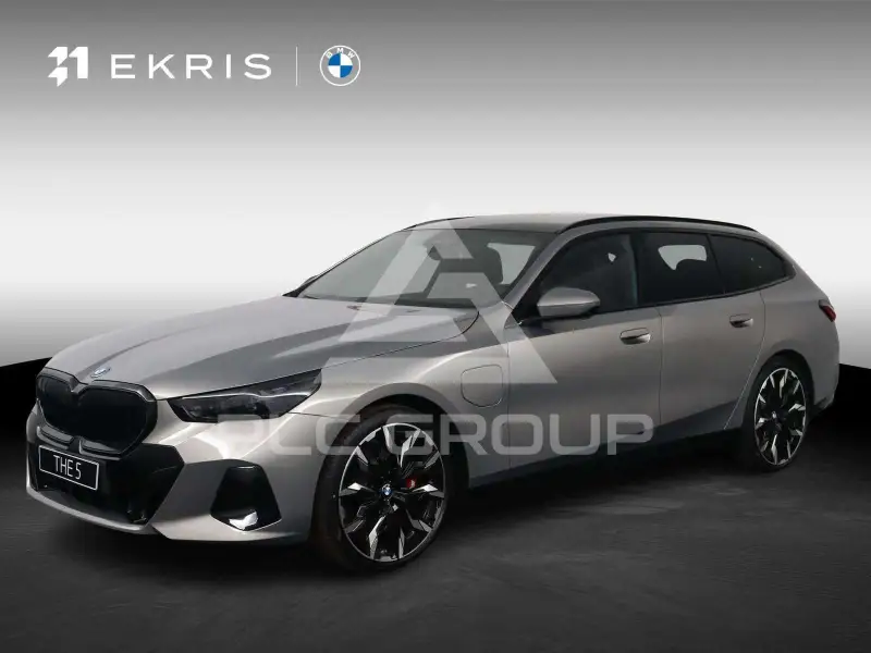 2026 BMW 550