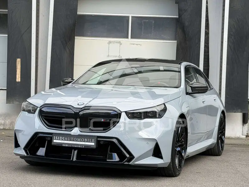 2026 BMW M5