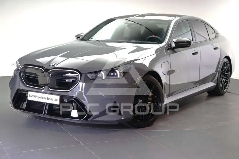 2026 BMW M5