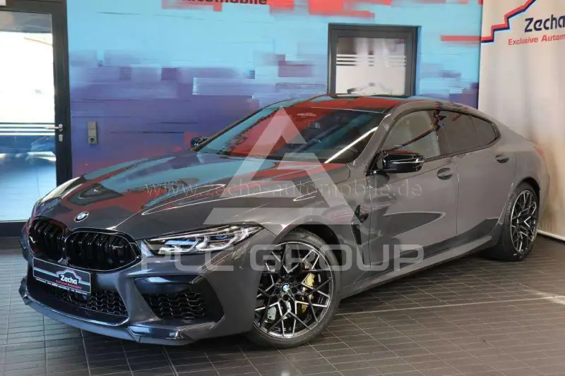2026 BMW M8