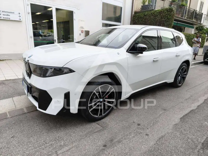 2026 BMW iX