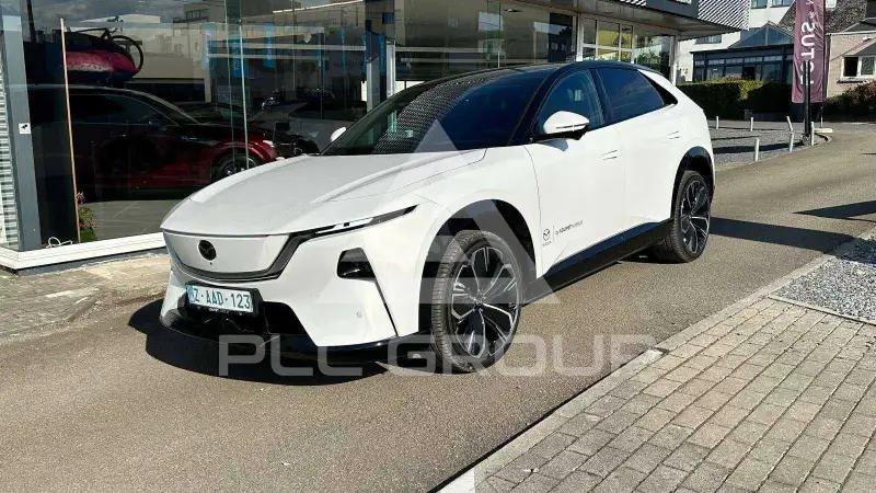 2026 Mazda CX-6e (EZ-60)