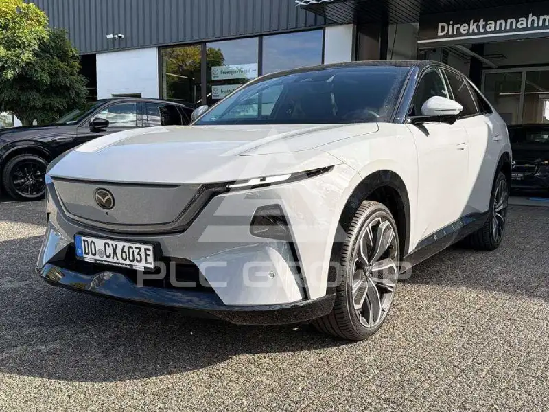 2026 Mazda CX-6e (EZ-60)