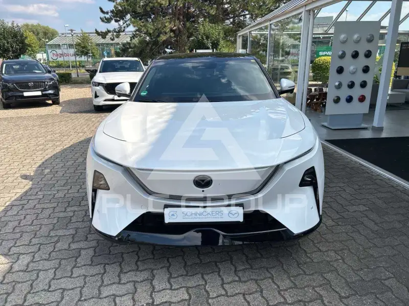 2026 Mazda CX-6e (EZ-60)