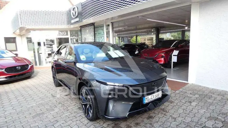 2026 Mazda CX-6e (EZ-60)