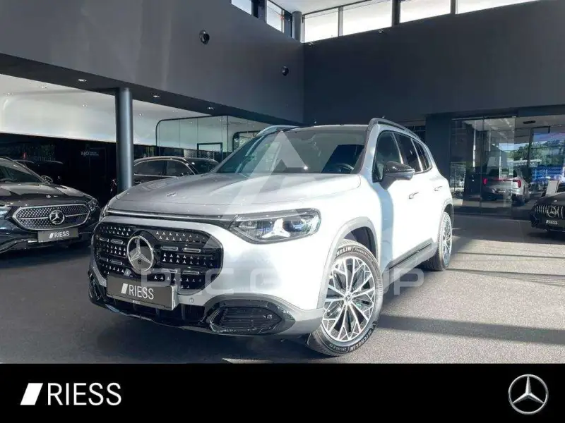 2026 Mercedes Benz GLB 250