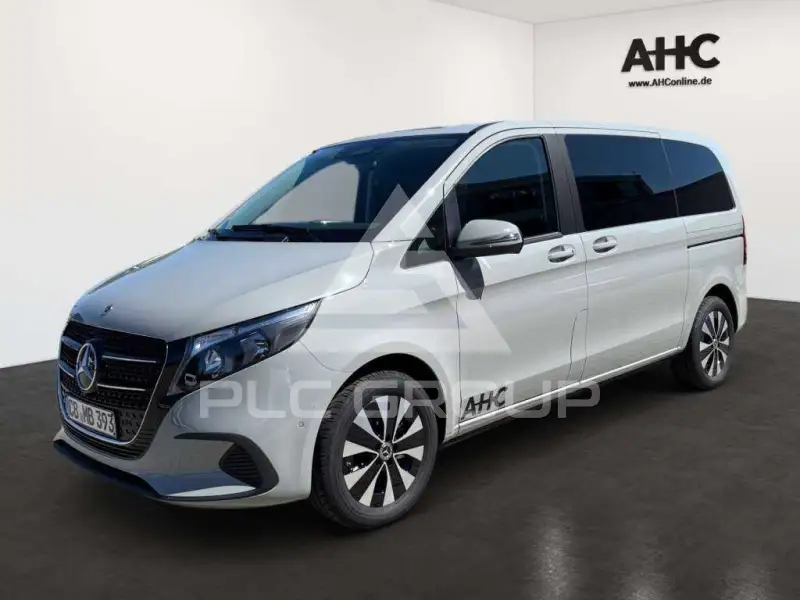 2026 Mercedes Benz V 220