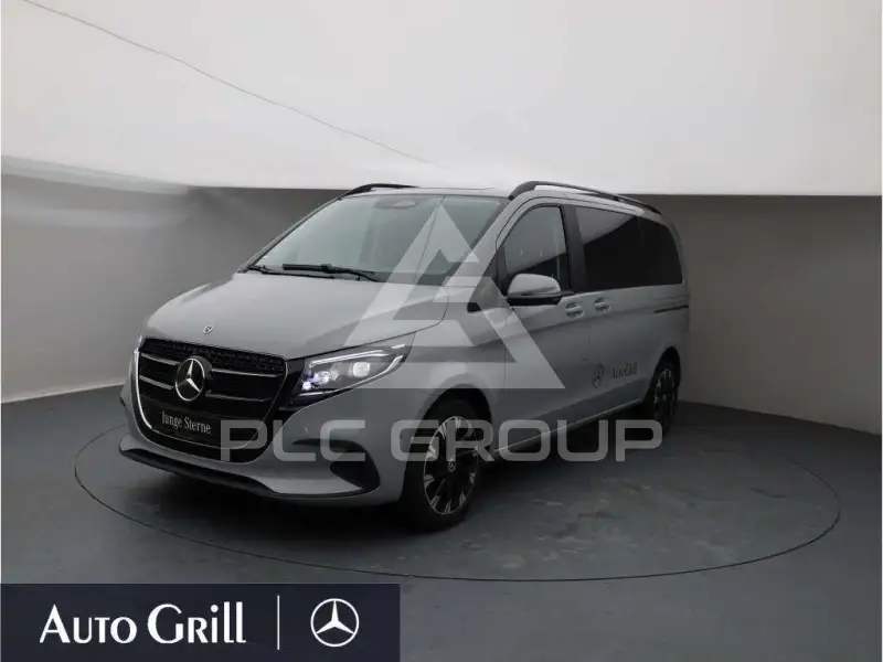 2026 Mercedes Benz V 220