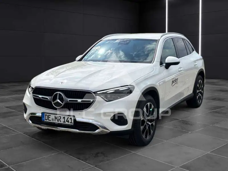 2026 Mercedes Benz GLC 220