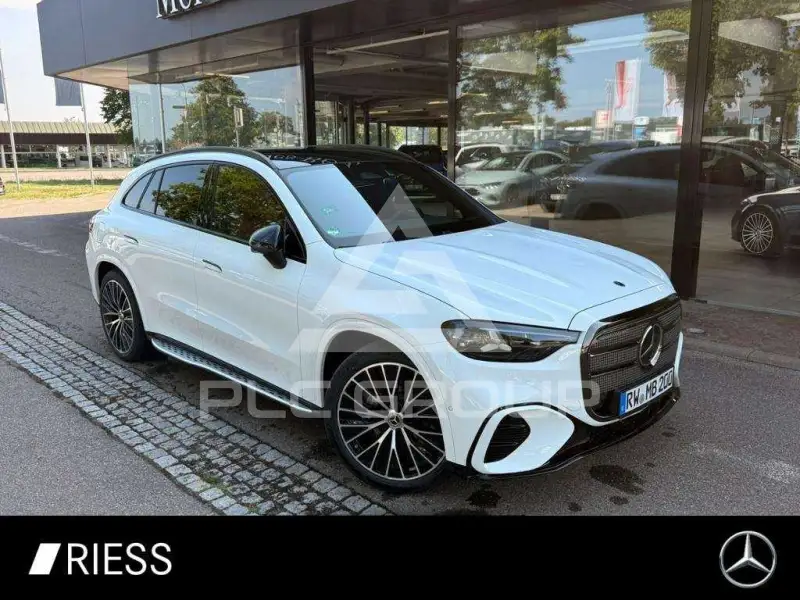 2026 Mercedes Benz GLC 400