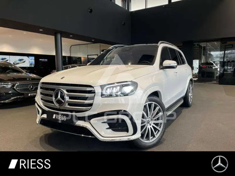 2026 Mercedes Benz GLS 580