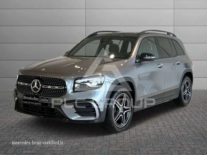 2026 Mercedes Benz GLB 180