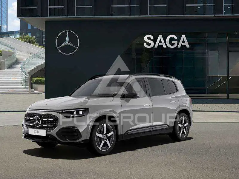 2026 Mercedes Benz GLB 180