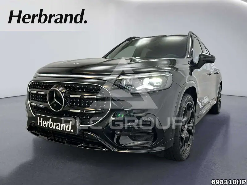 2026 Mercedes Benz GLB 220