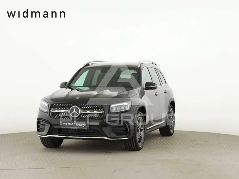 2026 Mercedes Benz GLB 220