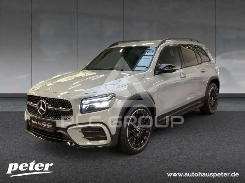 2026 Mercedes Benz GLB 220