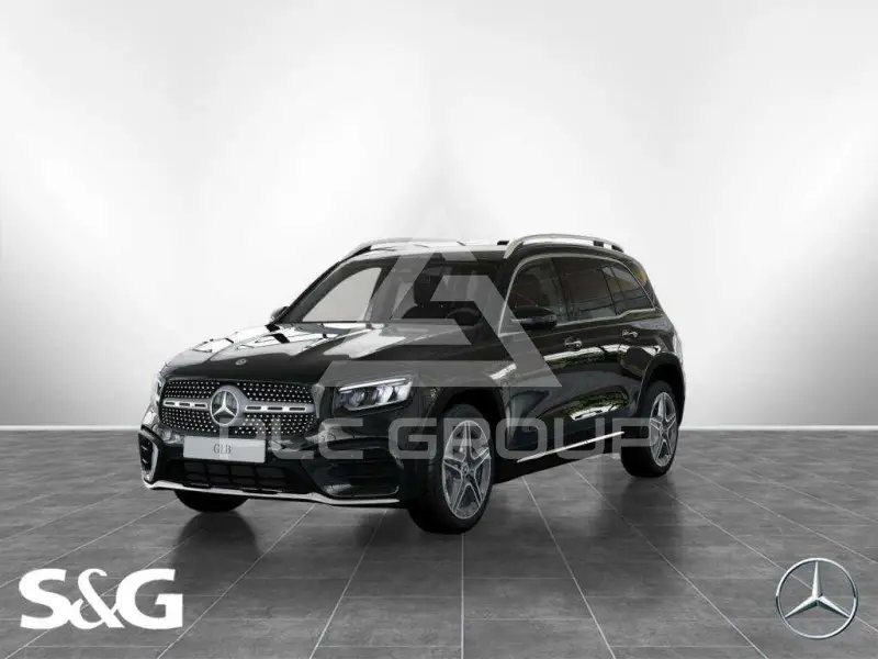 2026 Mercedes Benz GLB 220