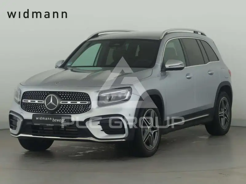 2026 Mercedes Benz GLB 220