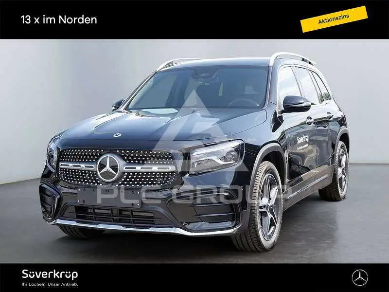 2026 Mercedes Benz GLB 220