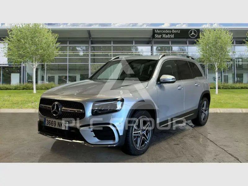 2026 Mercedes Benz GLB 220