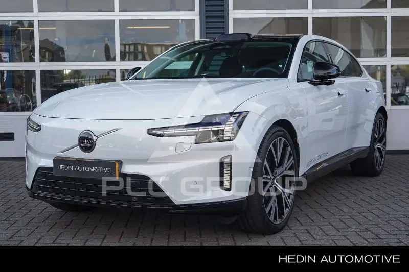 2026 Volvo S90