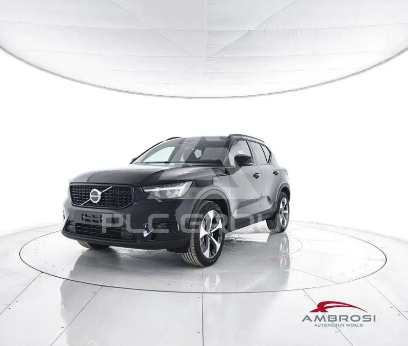 2026 Volvo XC40