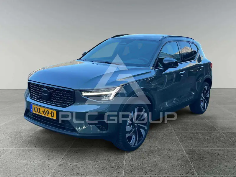2026 Volvo XC40