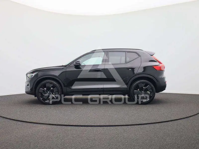 2026 Volvo XC40