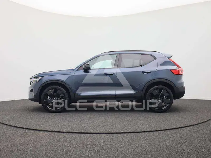 2026 Volvo XC40