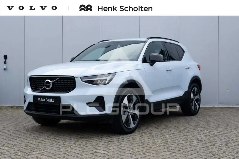 2026 Volvo XC40