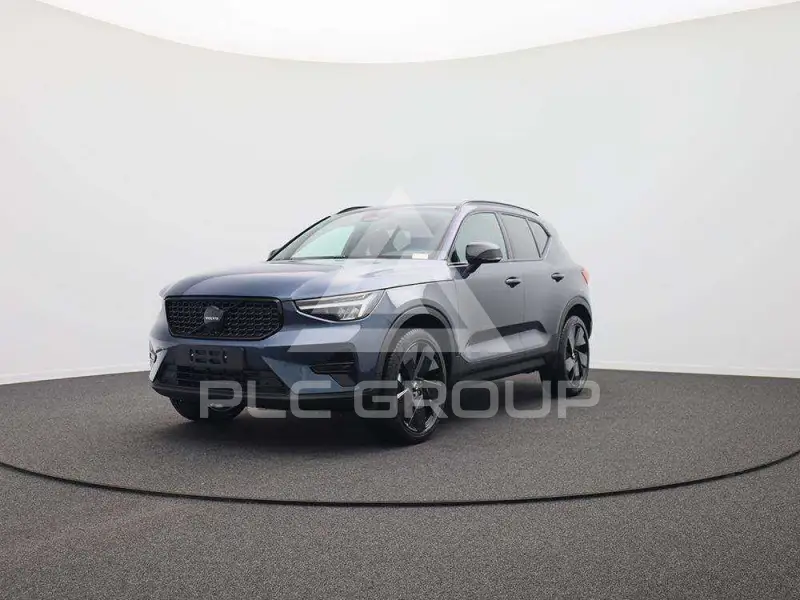 2026 Volvo XC40