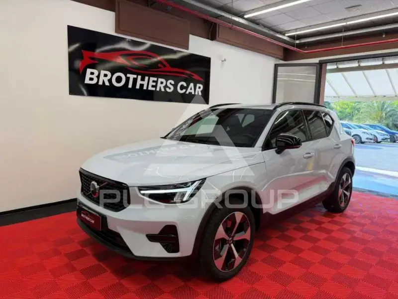 2026 Volvo XC40